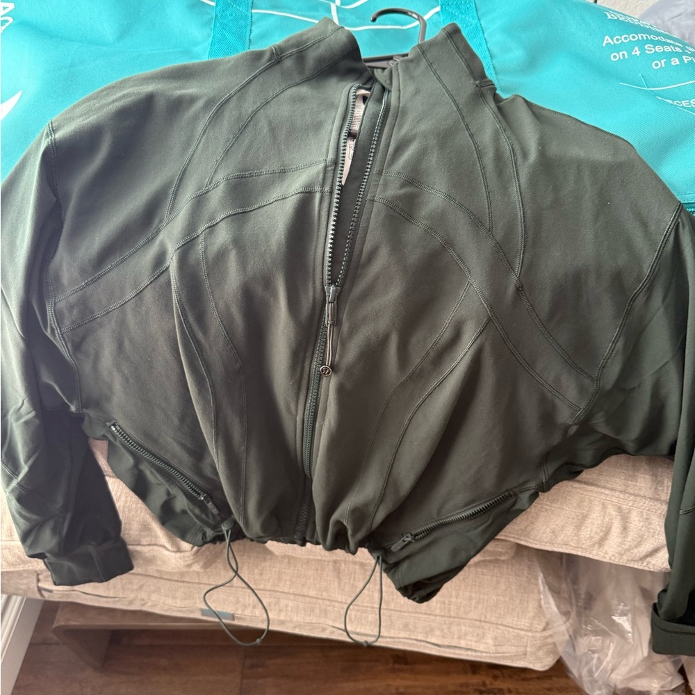NWOT Lululemon define luon relaxed fit jacket